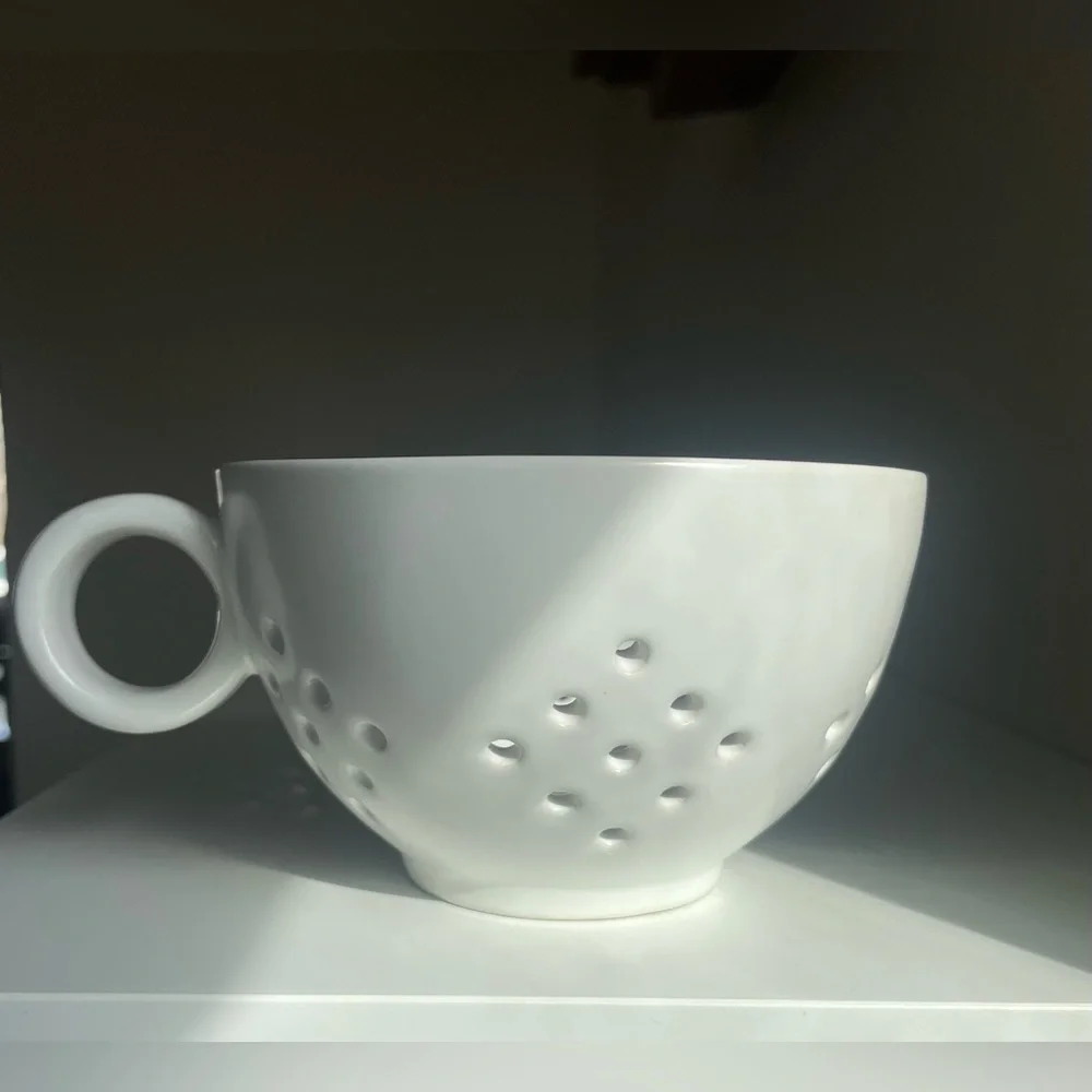 Crate & Barrel White Berry Colander Mug